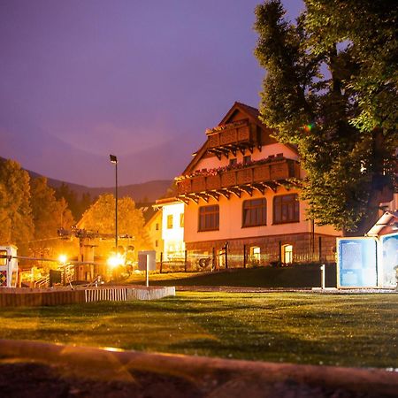 Przystanek Bavaria - Sauny, Parking Oraz Wstep Do Parku Bajek W Cenie! Karpacz Exteriör bild