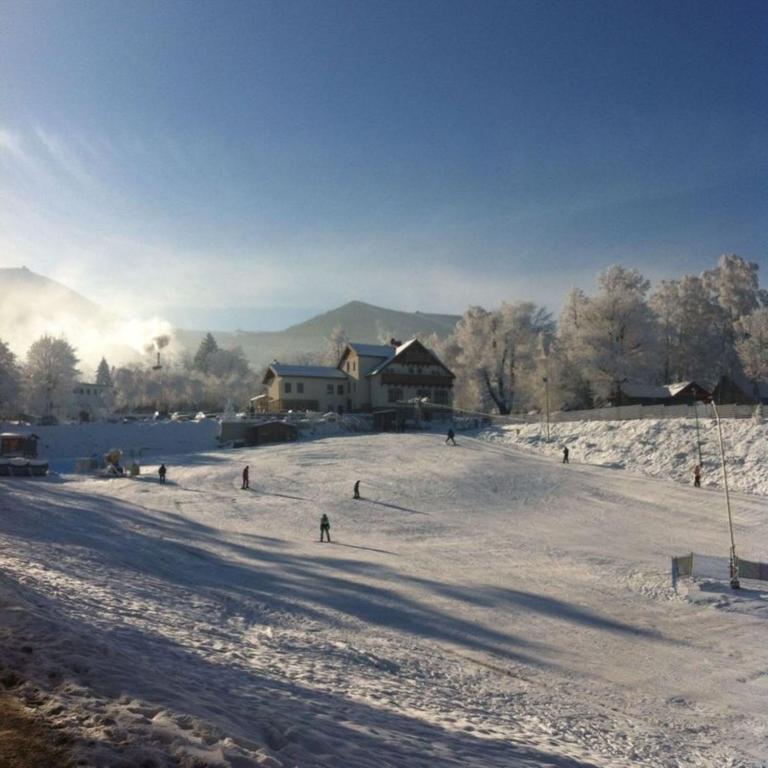 Przystanek Bavaria - Sauny, Parking Oraz Wstep Do Parku Bajek W Cenie! Karpacz Exteriör bild